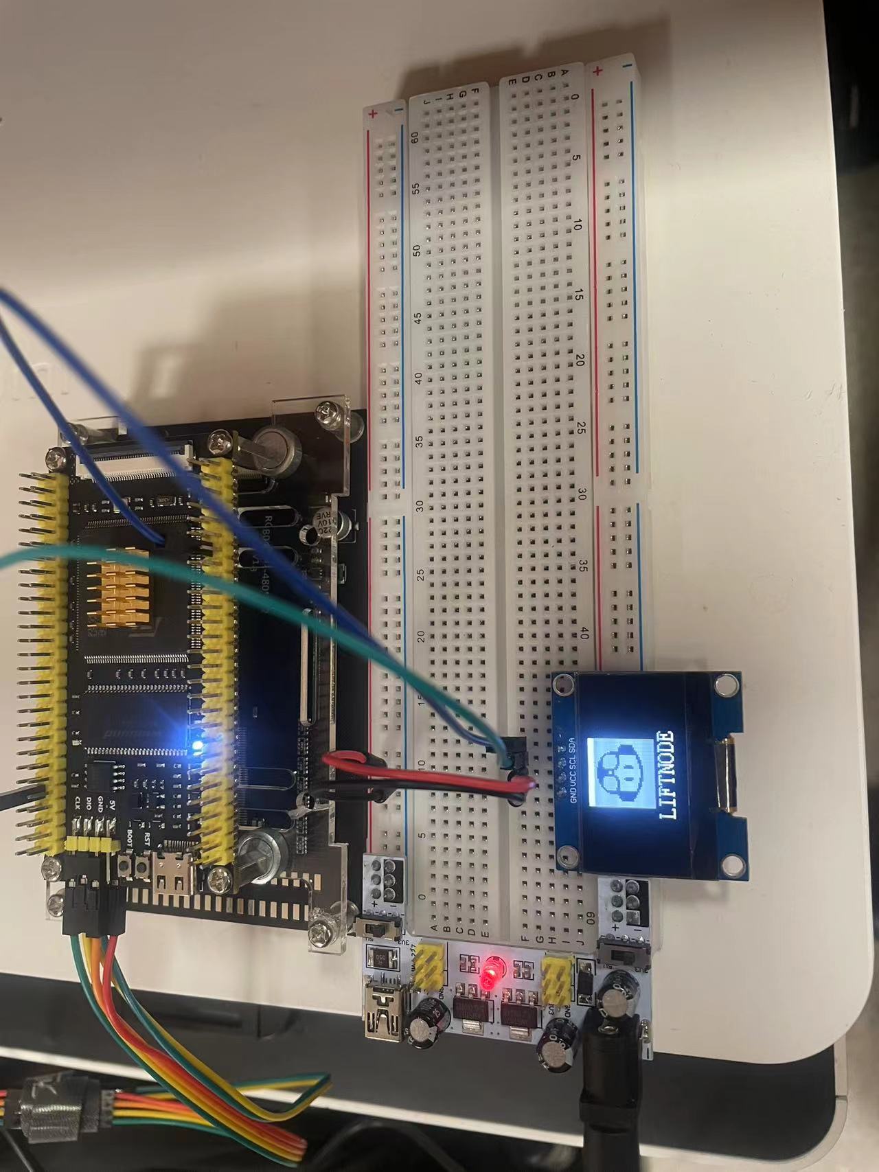 LIFTNODE-OLED